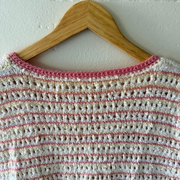 Handmade Knit Button-Up Vest with Bows - Picture 7 of 10